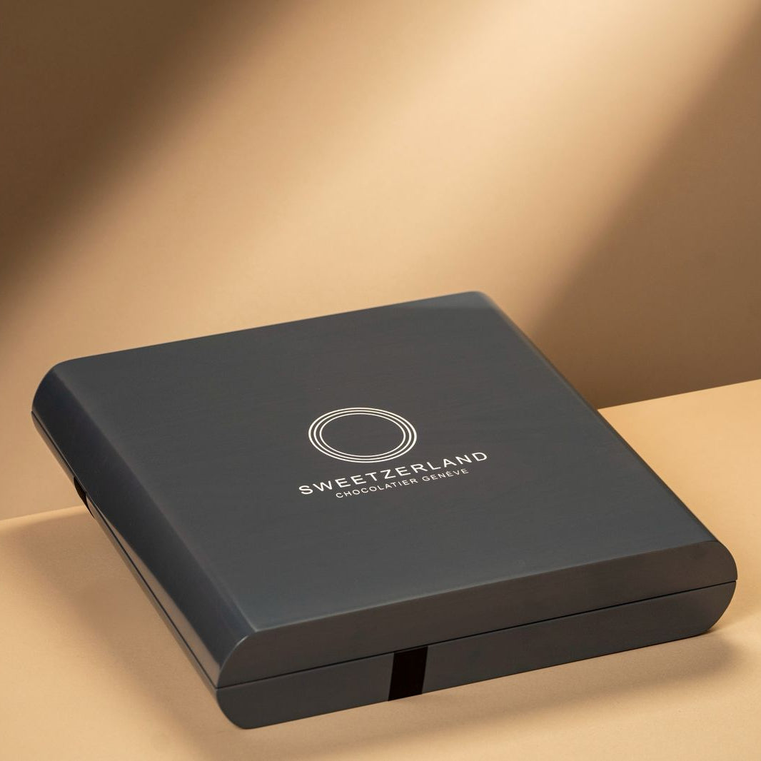 علبة شوكولاتة بريستيج - 81 قطعة